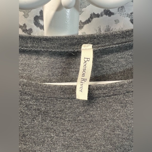 Gorgeous Oversized Poncho! - Picture 4 of 5